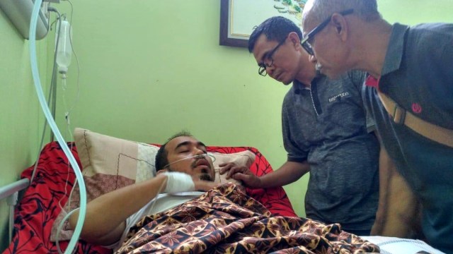 Jurnalis Antara Aceh Teuku Dedi Iskandar yang dikeroyok