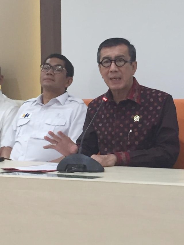 Konferensi pers Menkumham Yasonna Laoly soal terkait Tanjung Priok, Rabu (22/1). Foto: Muhammad Lutfan Darmawan/kumparan