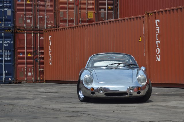 Yumos Garage: Mengembalikan Eksotisme Porsche Klasik dari Rongsokan (101490)
