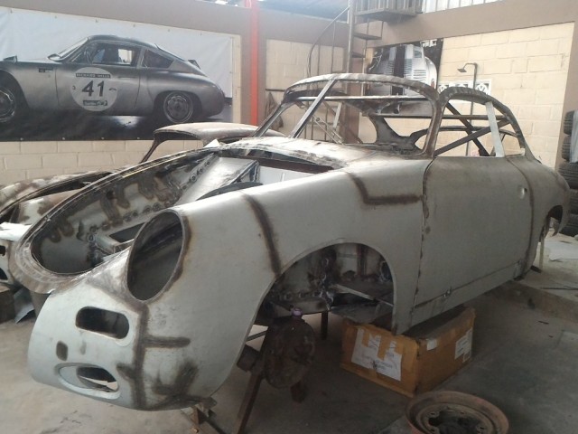 Yumos Garage: Mengembalikan Eksotisme Porsche Klasik dari Rongsokan (101481)