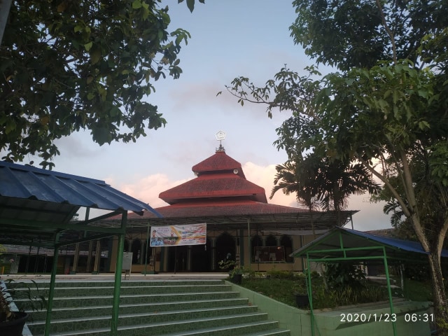 Suasana pagi di masjid Nurul Iman Batam