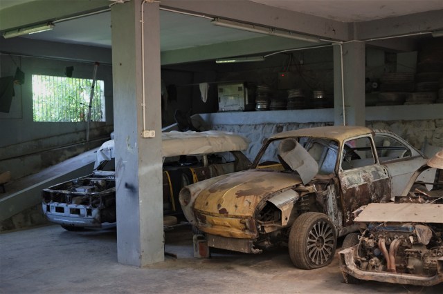 Yumos Garage: Mengembalikan Eksotisme Porsche Klasik dari Rongsokan (101477)