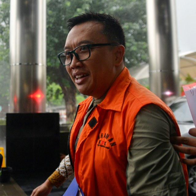 Tersangka mantan Menteri Pemuda dan Olahraga Imam Nahrawi saat akan menjalani pemeriksaan di gedung KPK, Jakarta, Jumat (24/1). Foto: Fanny Kusumawardhani/kumparan