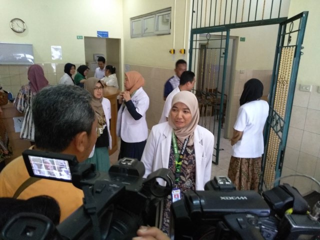 Koordinator Tim Penanganan Virus Corona RSUP HAM, Dr. Ade Rahmaini. Foto: Sumut News