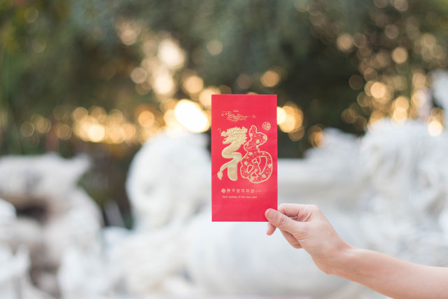 Ilustrasi angpao Foto: Shutter Stock