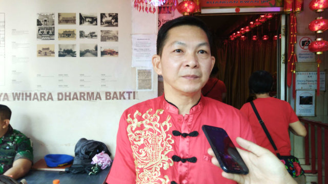 Pengurus Vihara Dharma Bhakti Lucas Tjang