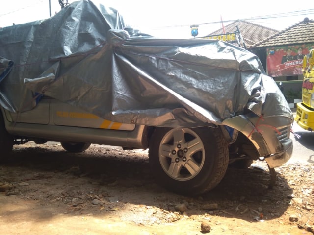 Mobil polisi yang menabrak 7 kendaraan secara beruntun di Kota Malang, Selasa (21/1/2020) lalu. (Foto: Khusnul Hasana)