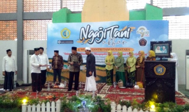 Melihat Ngaji Tani Akbar di Ponpes Genggong Probolinggo