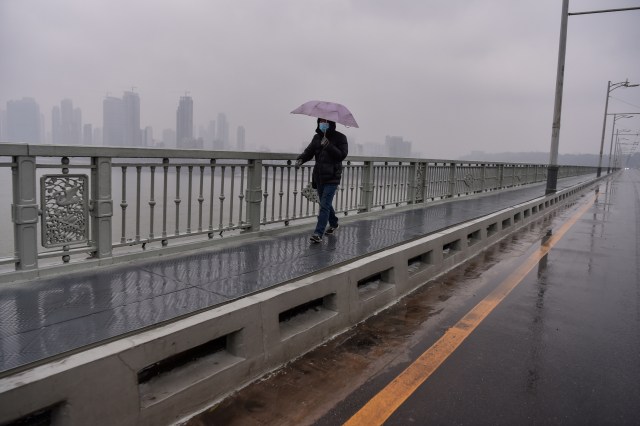 Foto: Hari Pertama Imlek, Kota Wuhan Sepi Imbas Virus Corona (444764)
