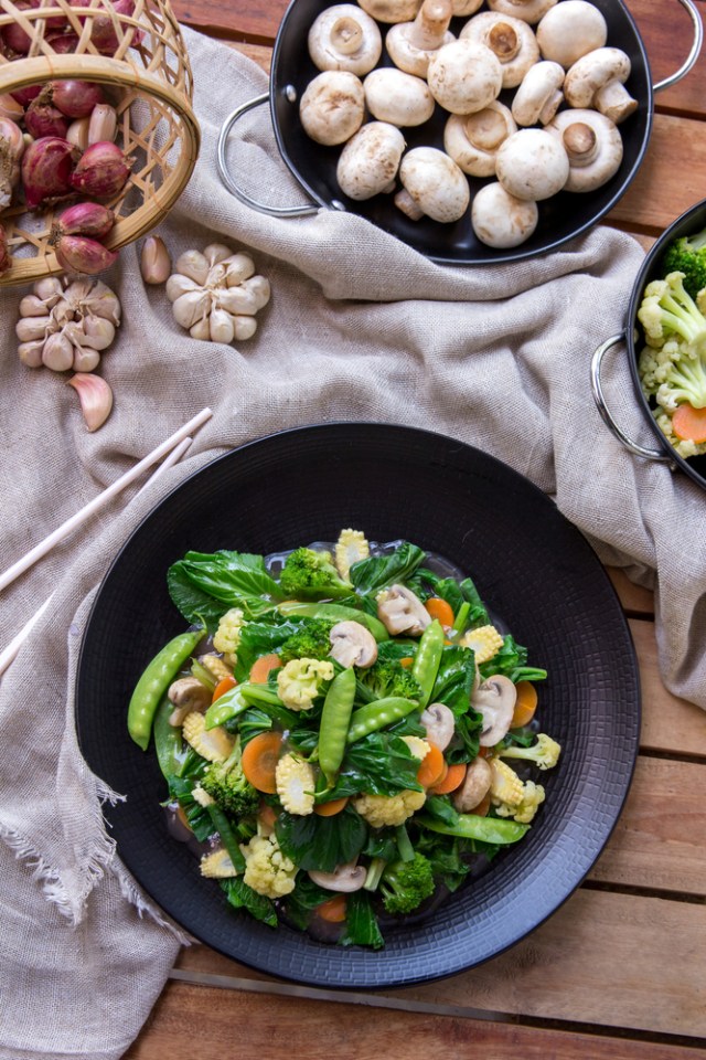 Contoh Masakan Serba Sayur untuk Menu Sahur dan Buka Puasa Foto: Shutterstock