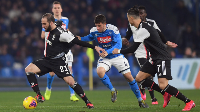Laga Juventus vs Napoli. Foto: REUTERS/Alberto Lingria