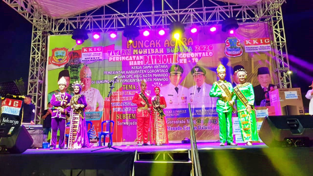 Malam puncak peringatan Hari Patriotik Gorontalo ke-78 yang digelar di Lapangan Sparta Tikala, Kecamatan Tikala, Kota Manado, Sulawesi Utara. Senin (27/1). Foto: Dok banthayo.id  