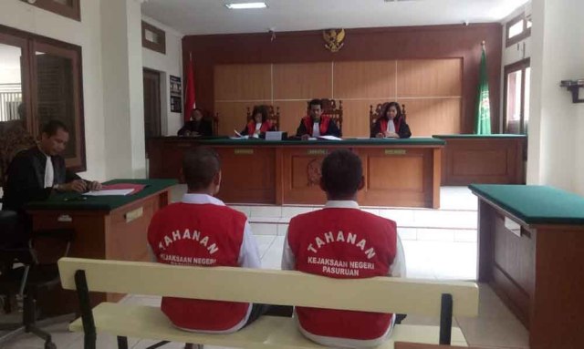 Tanpa Pengacara, 2 Terdakwa Ambruknya SDN Gentong Ikuti Sidang Perdana