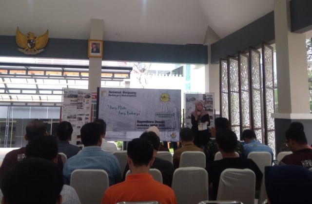 Presentasi desain arsitektur di gelaran acara Sayembara Desain Arsitektur HIPMI 2019, di Balai Kota Among Tani, Kota Batu, Senin (27/1/2020). (Foto: Khusnul Hasana) 