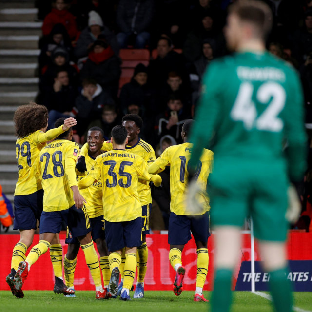 Para pemain Arsenal merayakan gol, Eddie Nketiah, ke gawang Bournemouth. Foto: Reuters/John Sibley