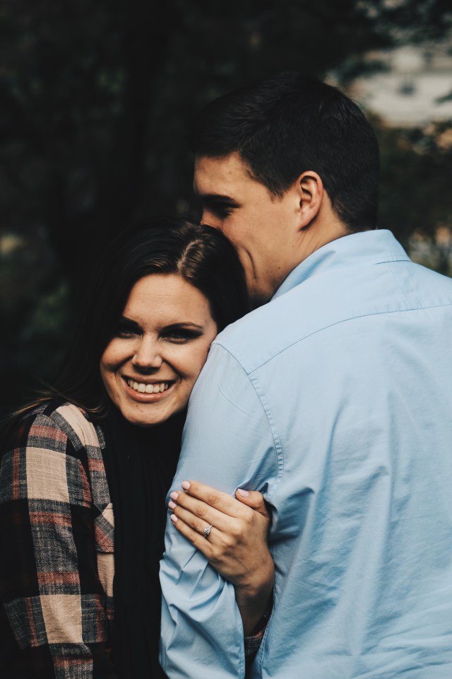 Ilustrasi zodiak yang jatuh cinta. (Foto: unsplash)