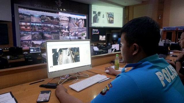 Foto: Melihat Pusat Komando ETLE yang Bidik Pemotor Bandel di Jakarta (759982)