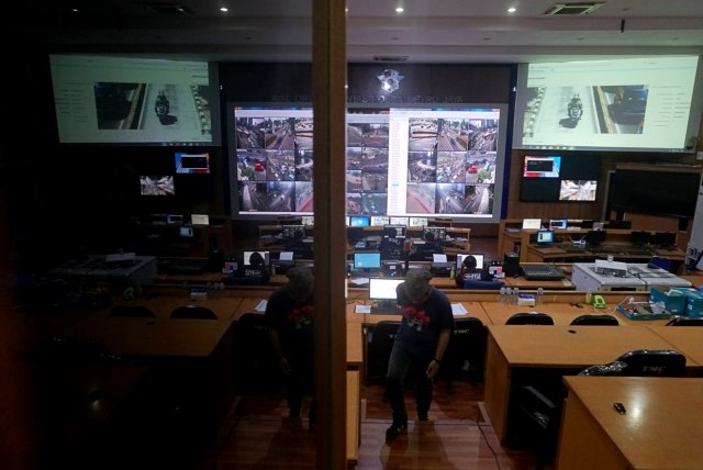 Foto: Melihat Pusat Komando ETLE yang Bidik Pemotor Bandel di Jakarta (759993)