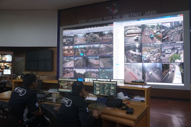 Foto: Melihat Pusat Komando ETLE yang Bidik Pemotor Bandel di Jakarta (759986)