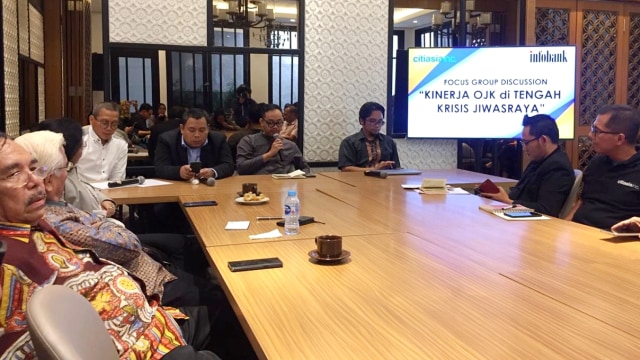 Focus Group Discussion "Kinerja OJK di Tengah Krisis Jiwasraya" di Aromanis Resto, Jakarta, Selasa (28/1).
 Foto: Nurul Nur Azizah/kumparan