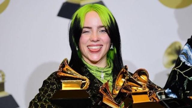 Billie Eilish menyapu bersih lima kategori utama Grammy Awards 2020 dan mencetak berbagai rekor/Foto: FREDERIC J. BROWN / AFP