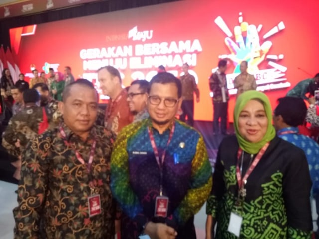 Pj Wali Kota Makassar Iqbal Suhaeb saat bersama pejabat pemkot Makassar di pencanangan Gerakan Maju Bersama Menuju Eliminasi Tuberkulosis (TBC) 2030 yang digelar di Technopark Cimahi, Kota Cimahi, Jawa Barat, Rabu (29/1).