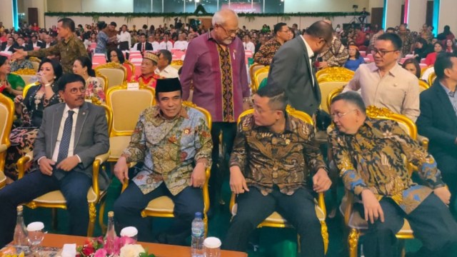 Perayaan natal di Gedung DPR RI