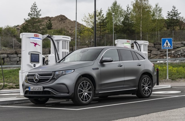 Tantang Mercedes-Benz, BMW Indonesia Juga Siapkan Mobil Listrik di 2021 (7835)