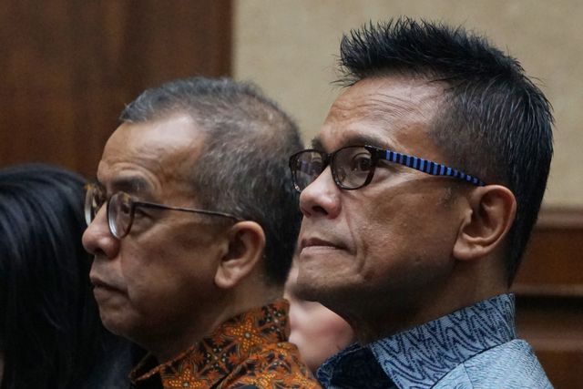 Terdakwa Emirsyah Satar dan Soetikno Soedarjo menjalani sidang lanjutan dengan agenda pemeriksaan saksi di Pengadilan Tipikor, Jakarta, Kamis (30/1). Foto: Fanny Kusumawardhani/kumparan