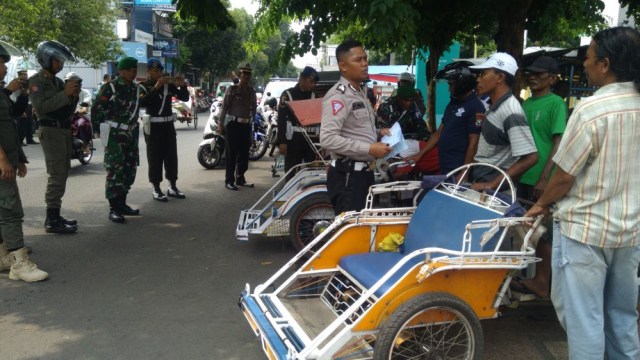 Razia Gabungan, Enam Becak Motor di Kota Probolinggo Ditilang