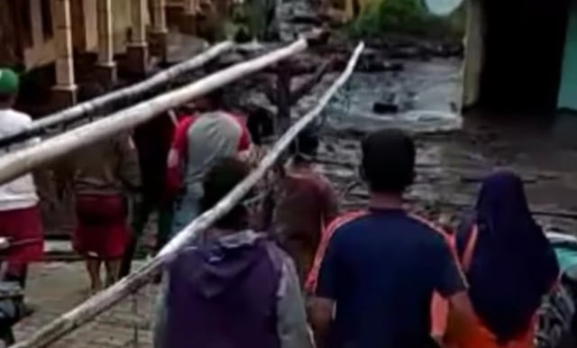 Banjir di Sempol Bondowoso Bukan dari Kawah Ijen, Begini Kronologinya (356060)