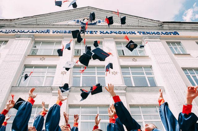 Stereotip berbagai jurusan kuliah yang sering dialami mahasiswa | Photo by Unsplash/Vasily Koloda