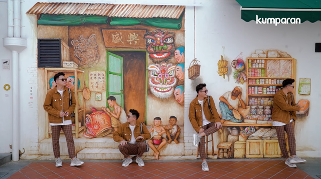 com-Reggy bergaya di mural Chinatown.. Foto: YouTube kumparan