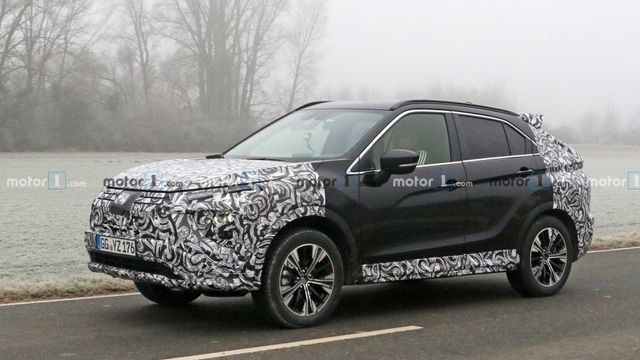 Mitsubishi Tebar Teaser Eclipse Cross Facelift, Punya Varian Plug-in Hybrid (20443)