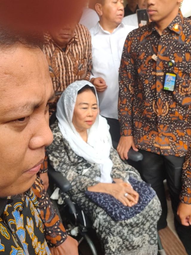 PTR- Istri Gus Dur Sinta Nuriyah Gus Sholah