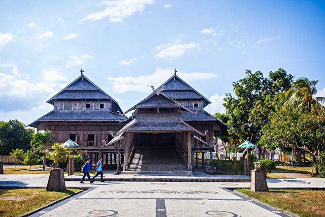 Tampak depan Istana Dalam Loka di Sumbawa  Foto: Shutter Stock
