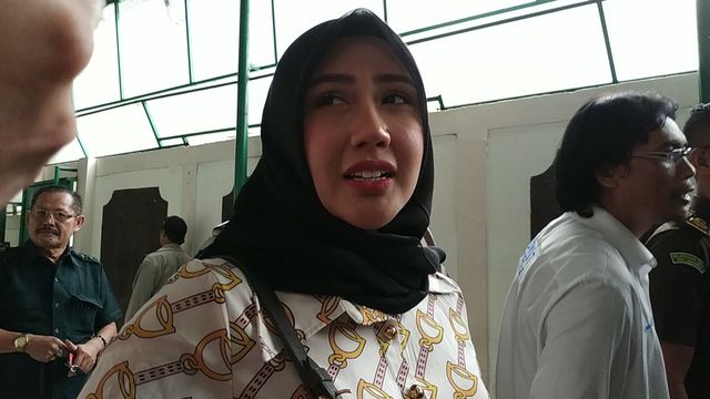 Rey Utami di Pengadilan Negeri Jakarta Selatan