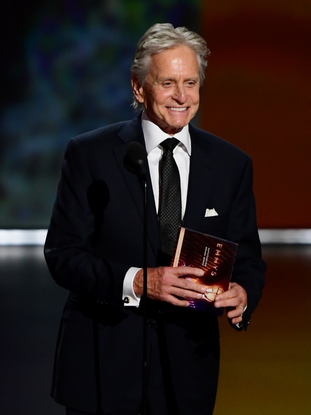 Michael Douglas Akan Bicara soal Karier dan Kehidupannya di Mola Living Live (109166)