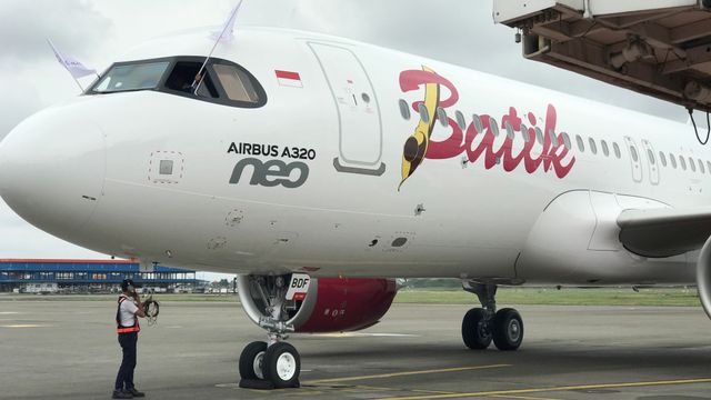 Ilustrasi pesawat Batik Air tipe Airbus 320 Neo.  Foto: Abdul Latif/kumparan 