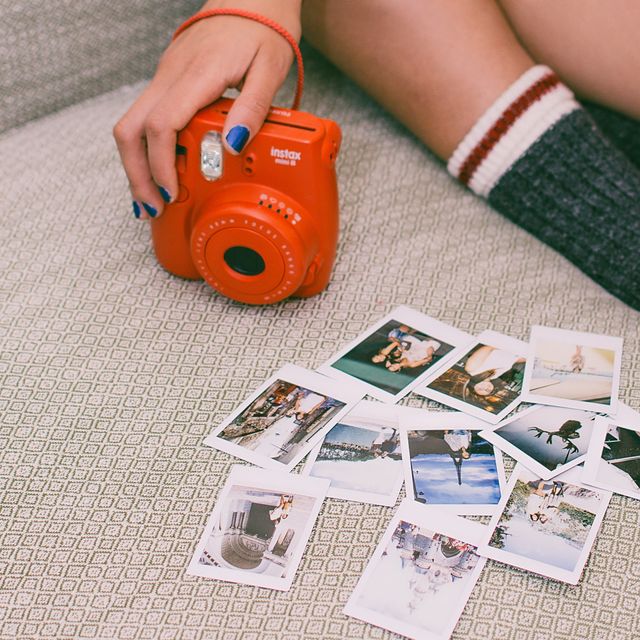 Tips Fotografi: Mengulik Sejarah Polaroid, Kamera Instan yang Masih Jadi Tren (59611)