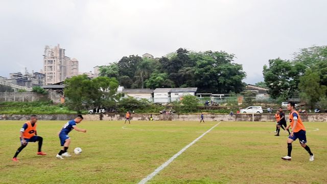 Sejumlah pemain mengikuti tahapan seleksi untuk bergabung bersama Semen Padang FC (Foto: Adi S/Langkan.id)