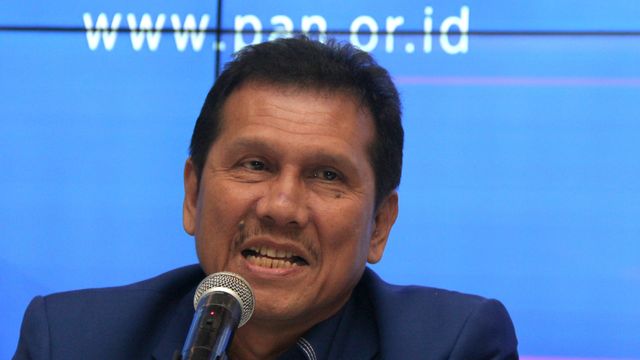 Asman Abnur saat mendaftar Calon Ketua Umum PAN periode 2020-2021 di Sekretariat DPP PAN, Jakarta Selatan, Sabtu (8/2).  Foto: Nugroho Sejati/kumparan 