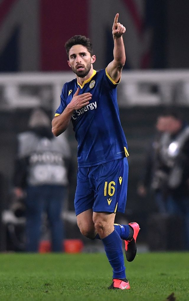 Fabio Borini, satu dari dua pahlawan kemenangan Verona atas Juventus. Foto: Reuters/Alberto Lingria