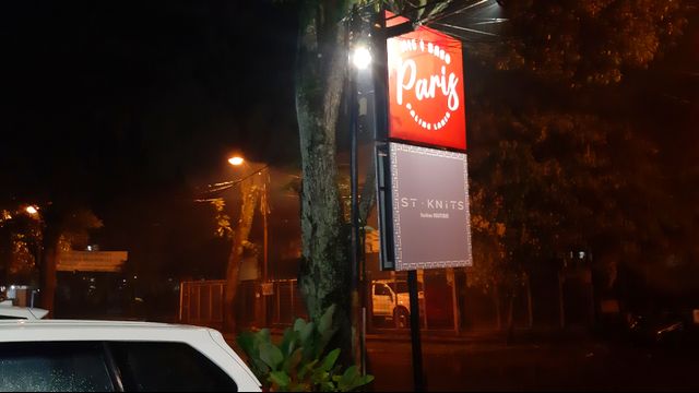 Kuliner Pedas 'Mie Baso Paris' di Bandung yang Bikin Ketagihan (846417)