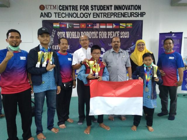 Santri PPAD Muhammadiyah Raih 6 Pialapada kompetisi Robotik Internaional, di Malaysia. (Foto: Istimewa)