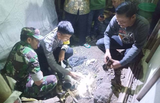 Sumur Pompa di Ngawi Keluarkan Hembusan Angin