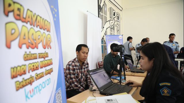 Pembuatan paspor di kumparan