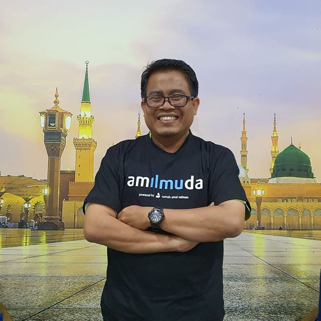 Masa Depan Zakat dan Amil Muda (501303)