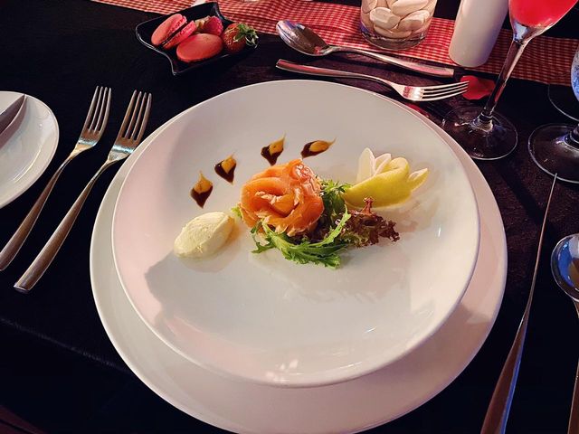 Valentine's Dinner Romantis di Pinggir Kolam ala JS Luwansa Hotel (71286)