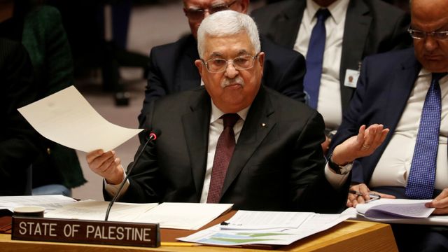 Presiden Palestina Mahmoud Abbas saat pertemuan dengan Dewan Keamanan PBB di New York, Amerika Serikat, Selasa (11/2). Foto: REUTERS / Shannon Stapleton